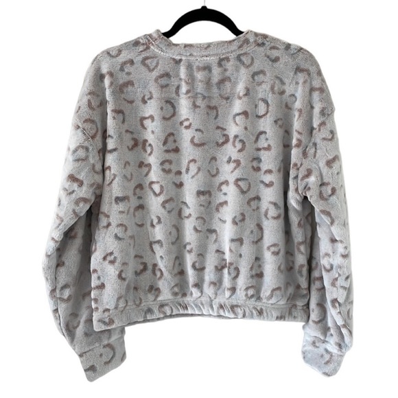 Hippie Rose Faux Fur Leopard Print Sweater-Medium - Picture 4 of 7